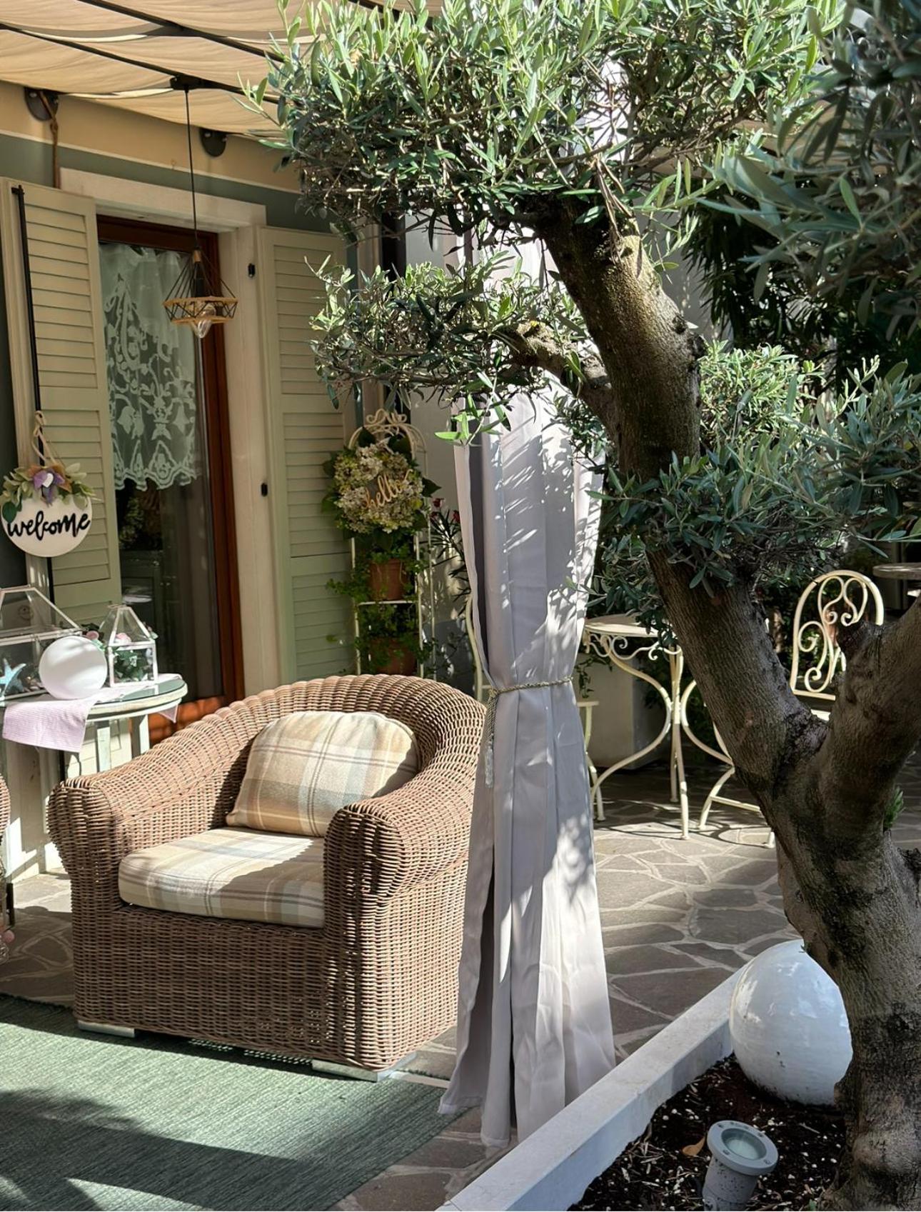 B&B Sul Garda 卡斯特努沃德加尔达 外观 照片